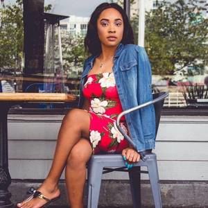 Meet your Posher, Ebonee